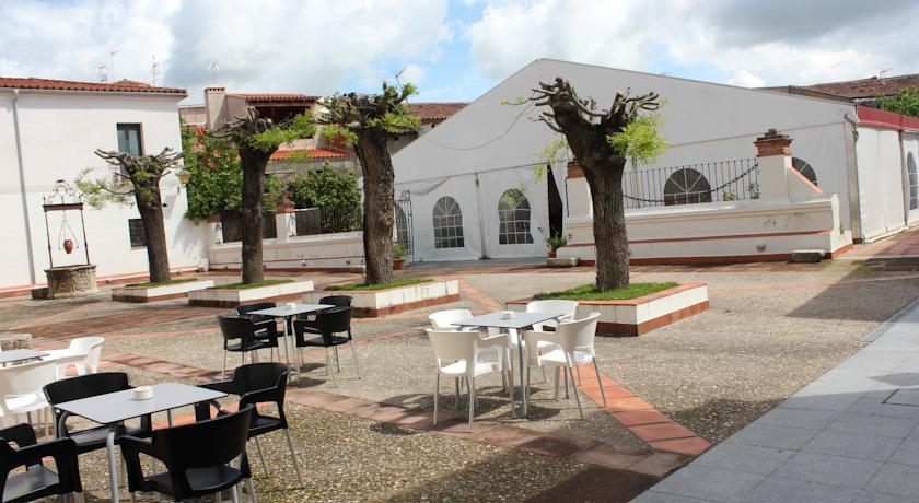 Sumaiya El Palacio Coria Exterior foto